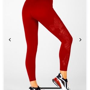 Fabletics 7/8 Crop Tight with Lace Detailing